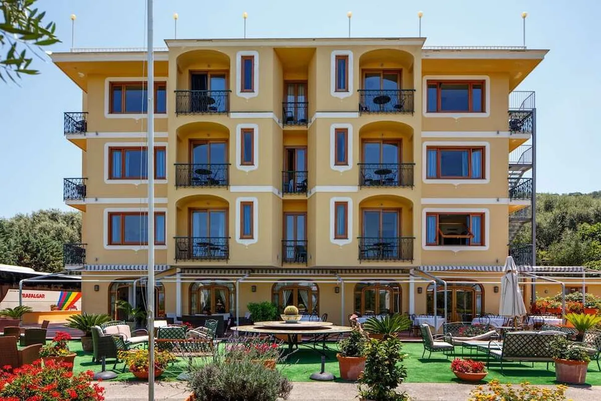 Johanna Park Hotel — hoofdfoto