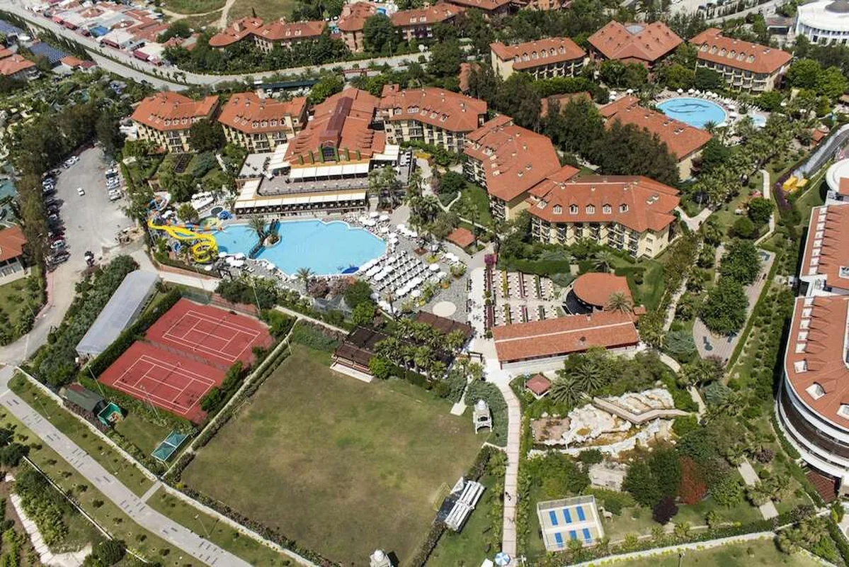 Alba Resort Hotel — hoofdfoto