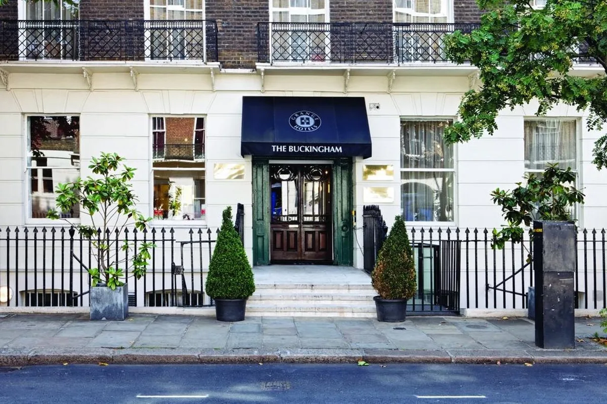 The Buckingham Grange, hoofdfoto