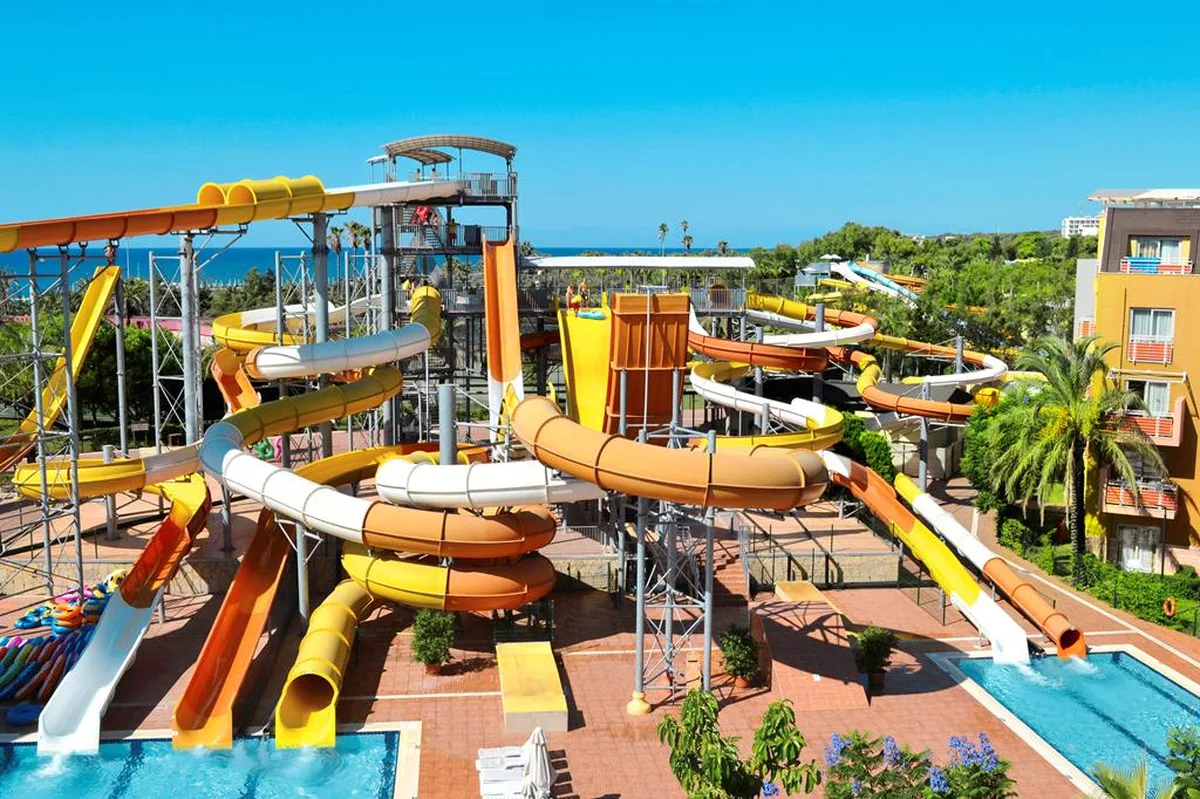 SPLASHWORLD AQI Pegasos World — hoofdfoto