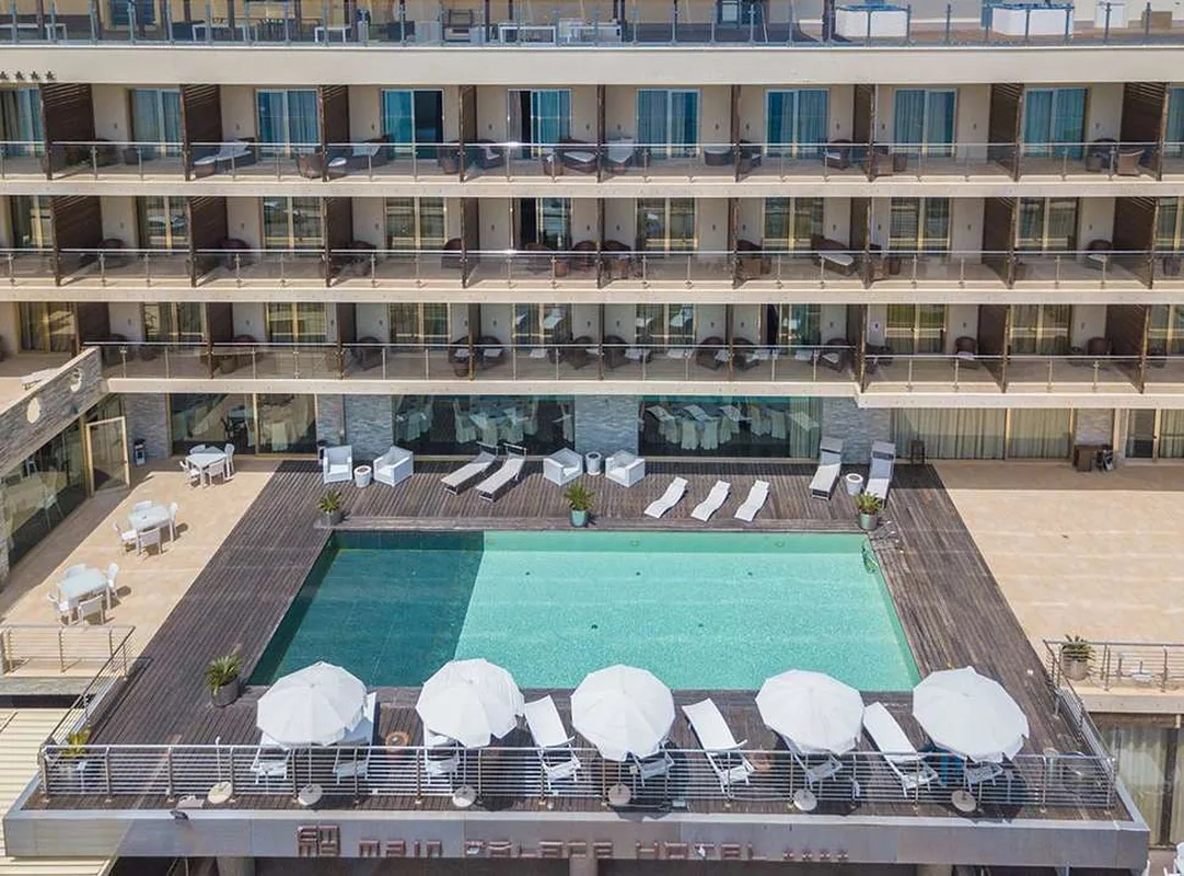 Main Palace Hotel — hoofdfoto