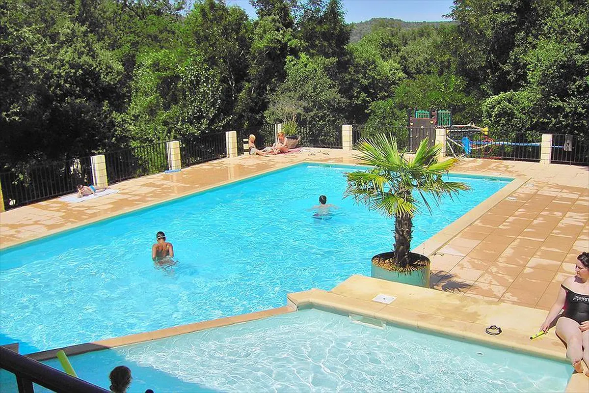 Slow Village La Roque-sur-cèze — hoofdfoto