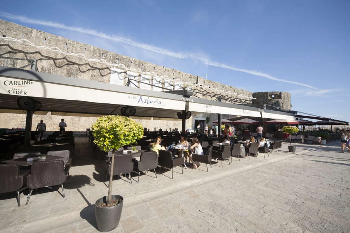 Hotel Astoria Budva — hoofdfoto