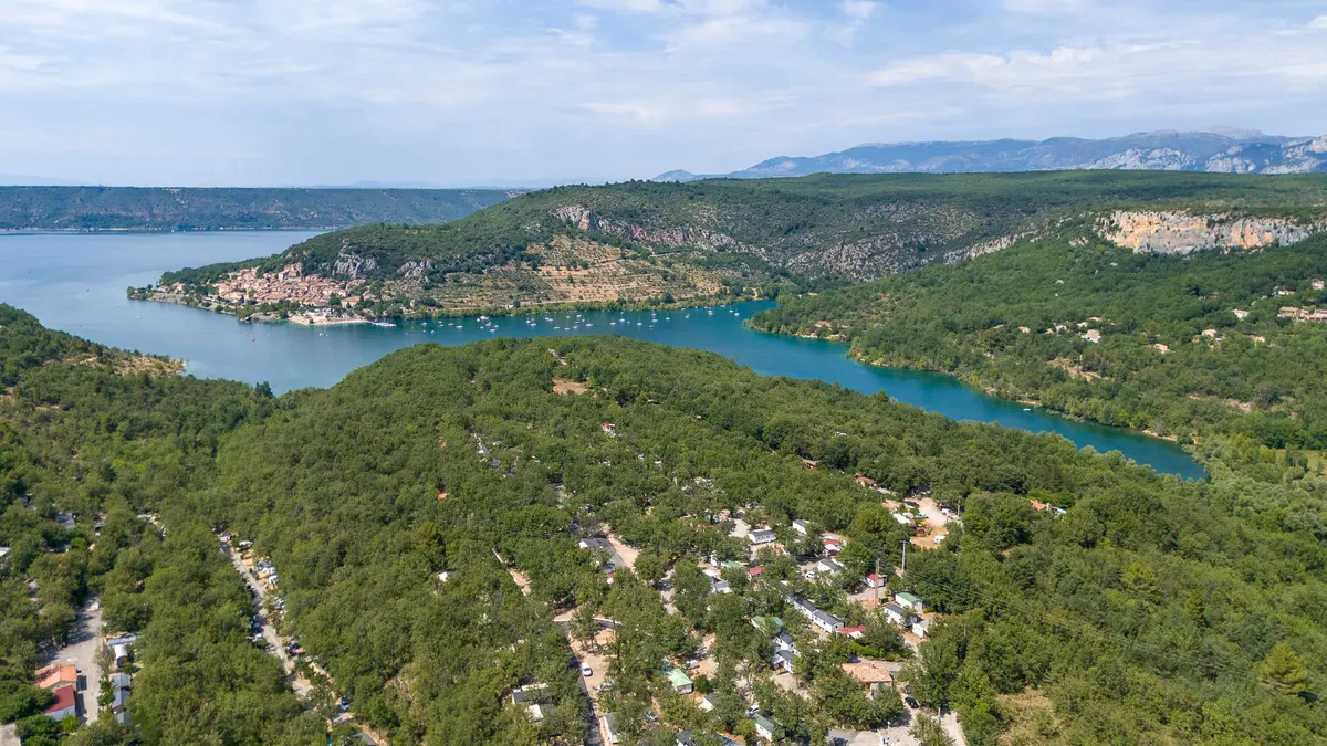 Camping Rives Du Lac De Sainte Croix — hoofdfoto