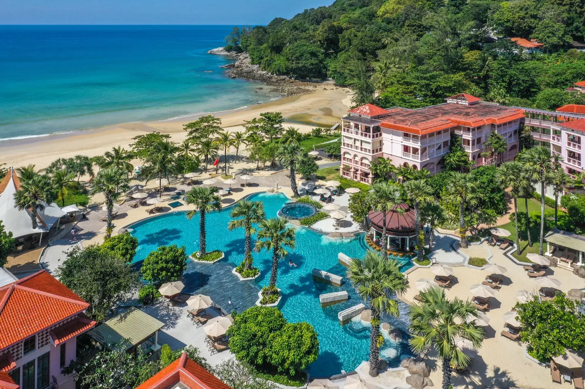 Centara Grand Beach Resort Phuket — hoofdfoto