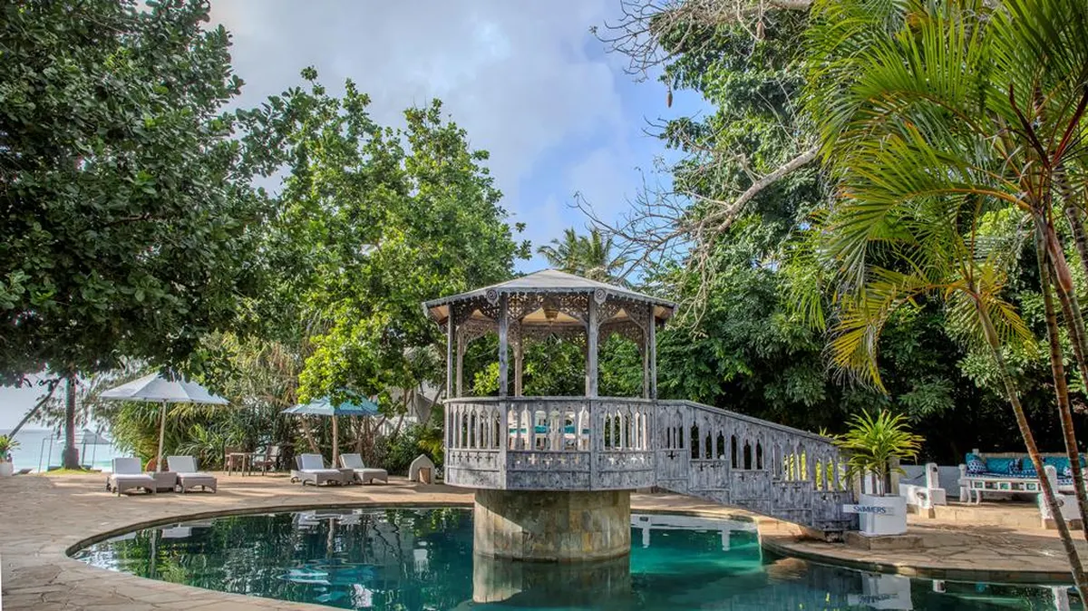 Nomad Beach Resort — hoofdfoto