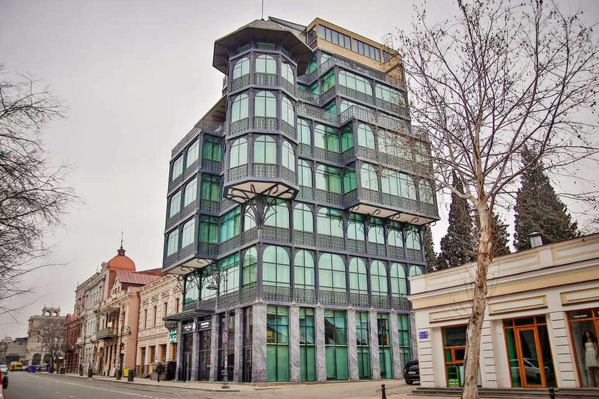 New Tiflis Hotel, hoofdfoto