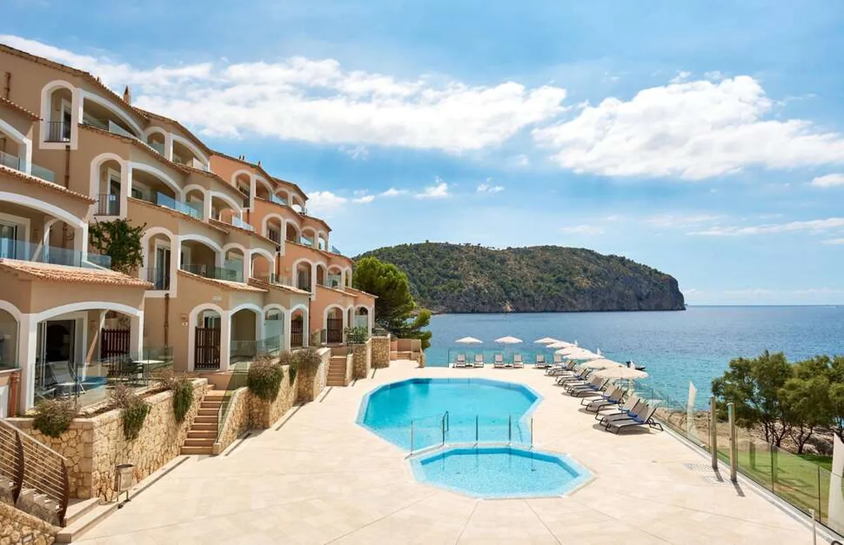 Bahia Camp De Mar Suites — hoofdfoto