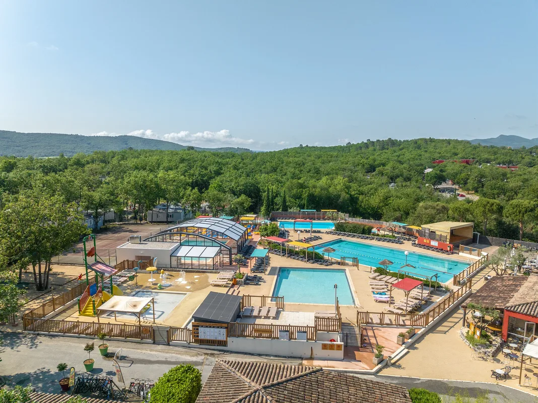 Le Domaine De Chaussy — hoofdfoto