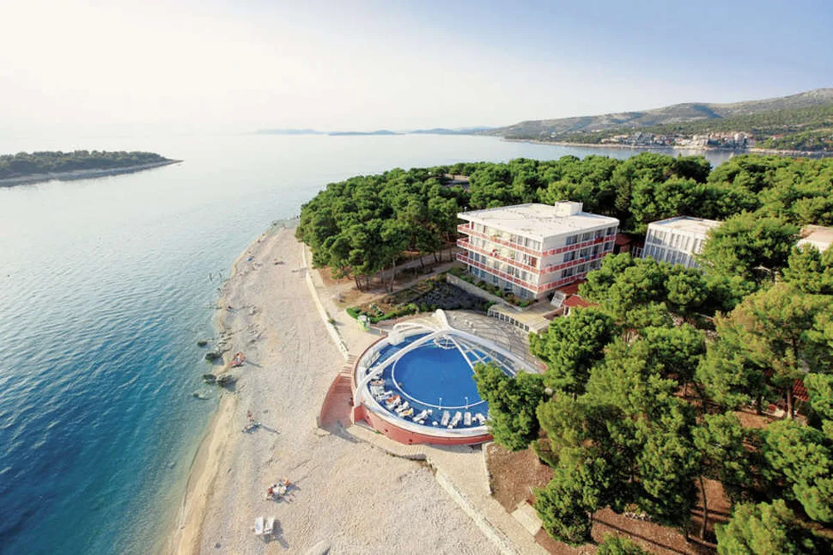 Hotel Zora — hoofdfoto