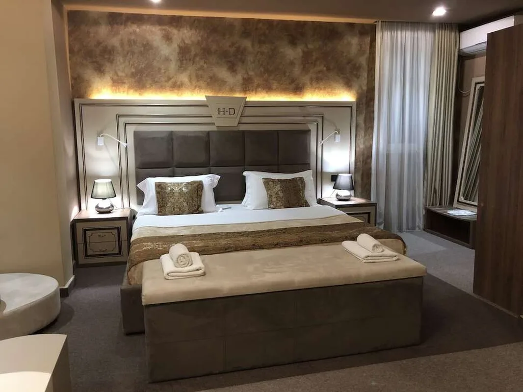 Hotel Deluxe — hoofdfoto
