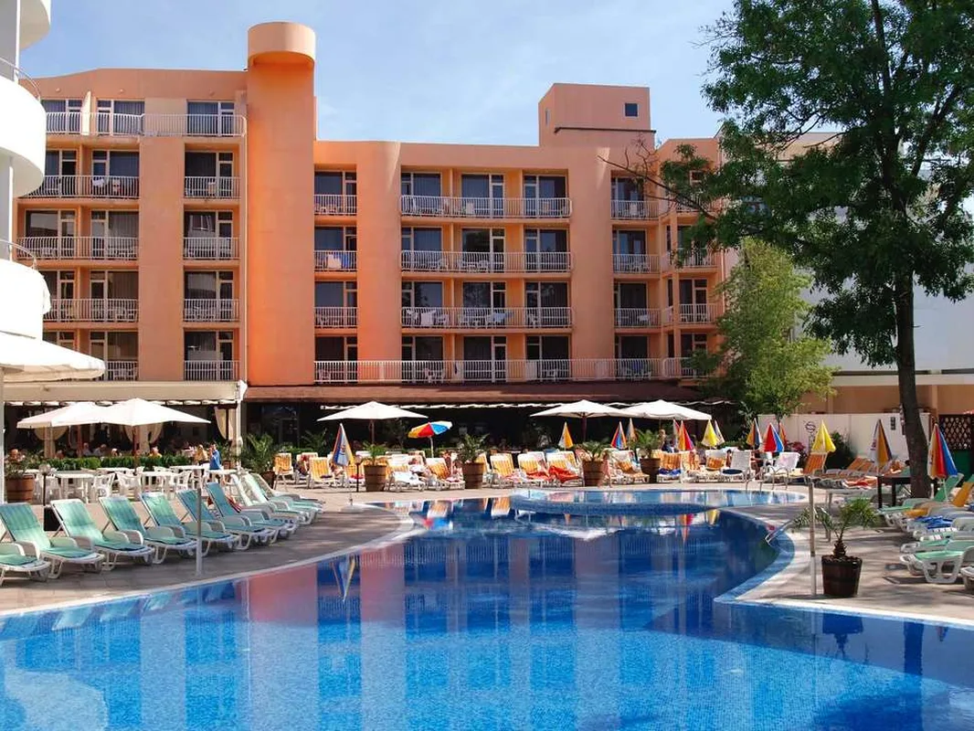 Sun Palace Aparthotel — hoofdfoto