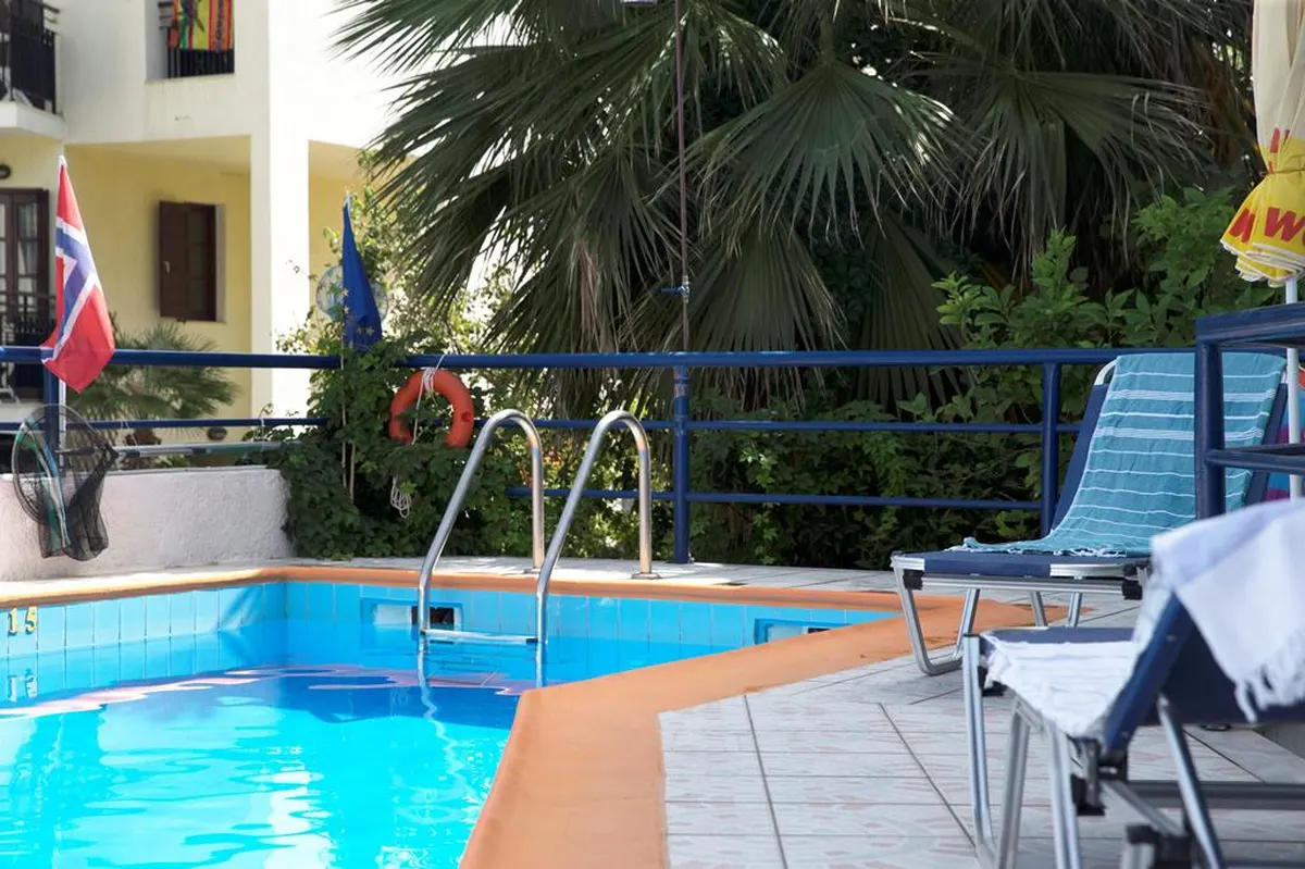 Hotel Lambros — hoofdfoto