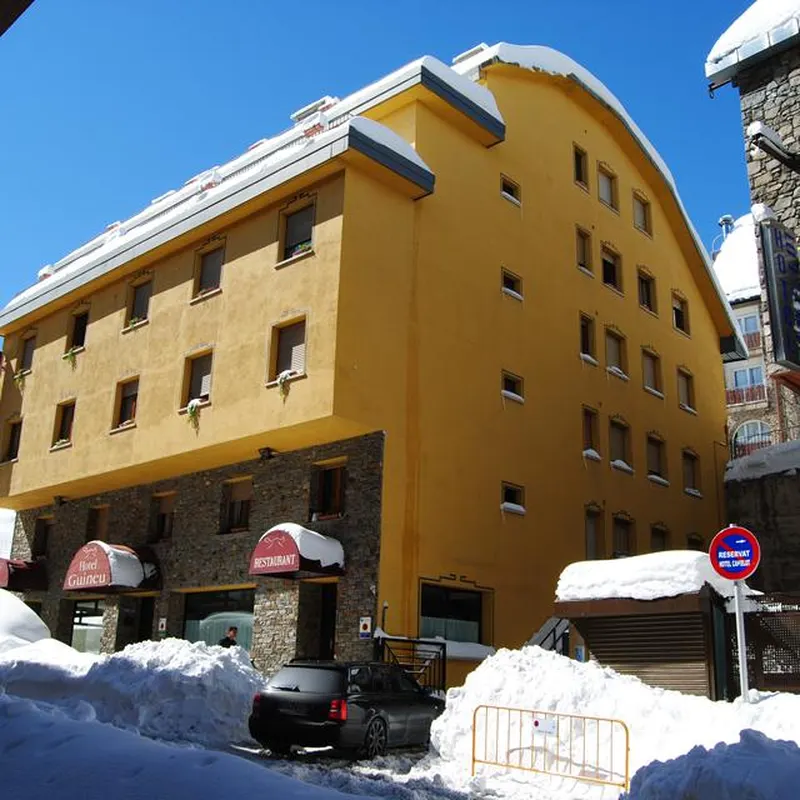Hotel Guineu — hoofdfoto