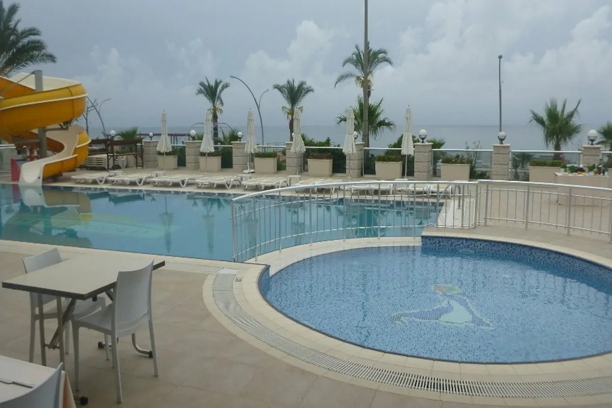 White Gold Hotel & Spa — hoofdfoto
