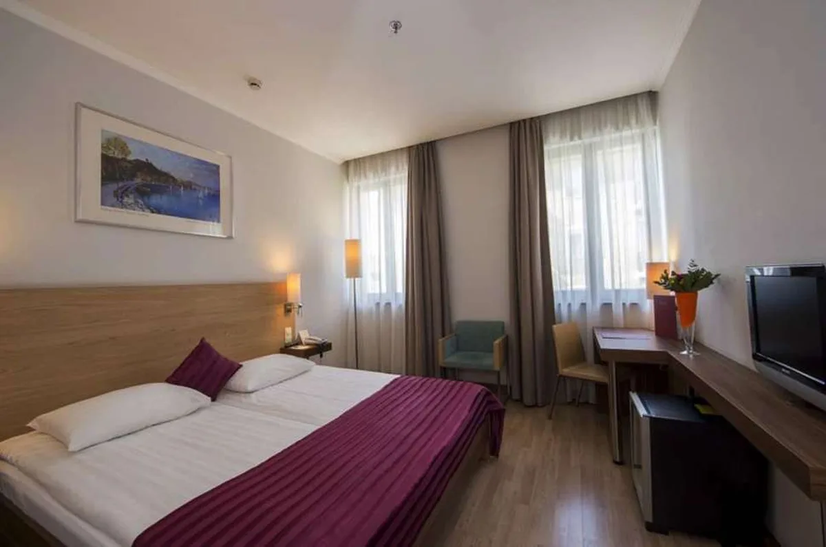 The Three Corners Hotel Bristol — hoofdfoto