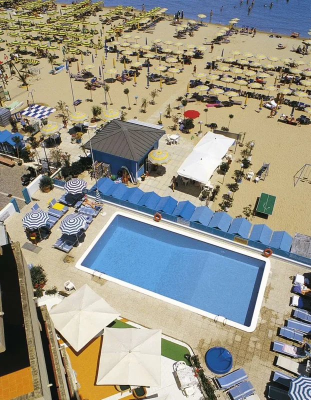 Hotel Bellevue Pesaro — hoofdfoto