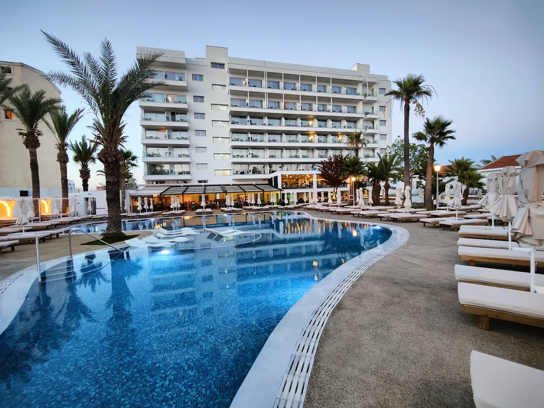 Bohemian Gardens Hotel — hoofdfoto