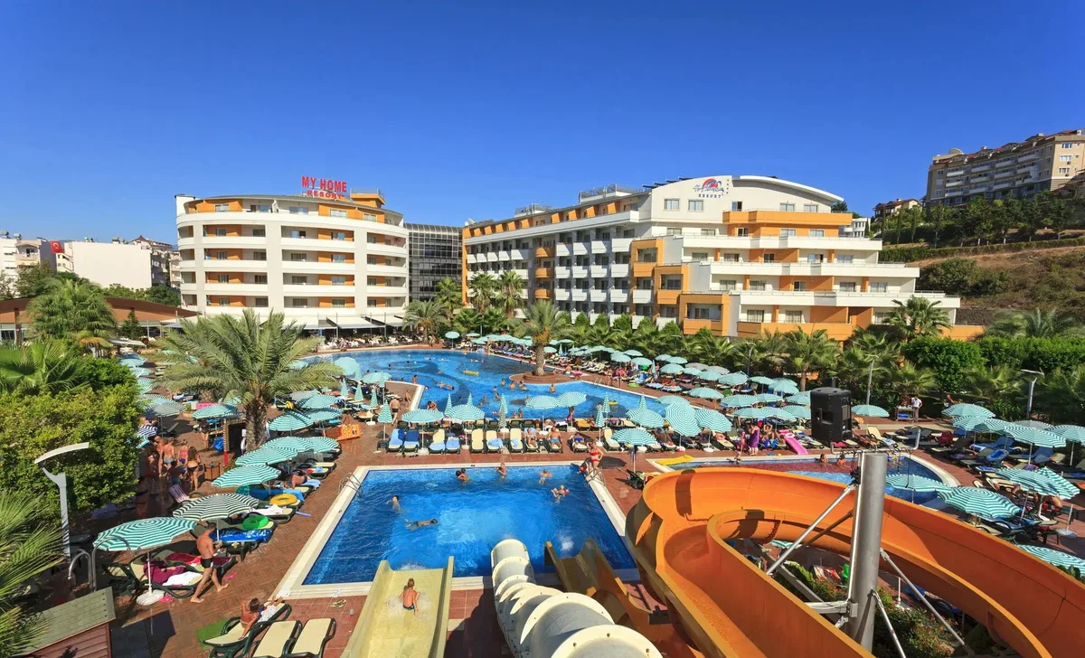 My Home Resort, hoofdfoto