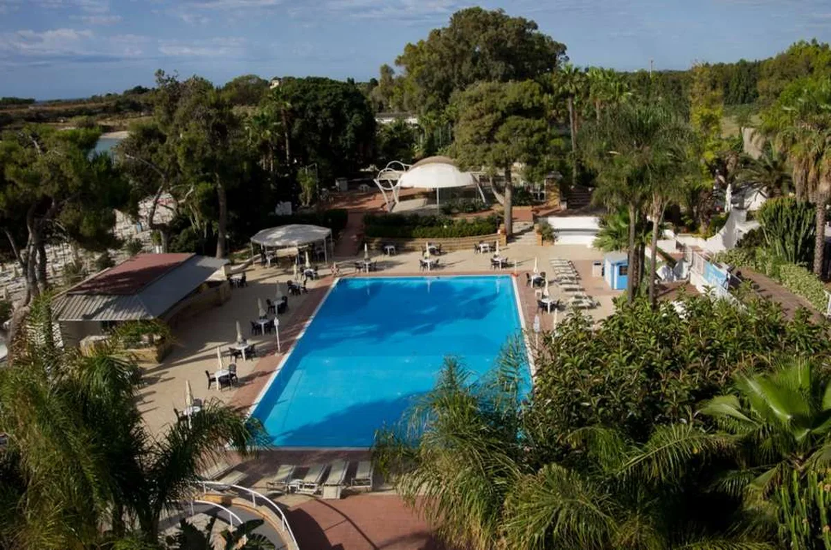 Fontane Bianche Beach Club — hoofdfoto