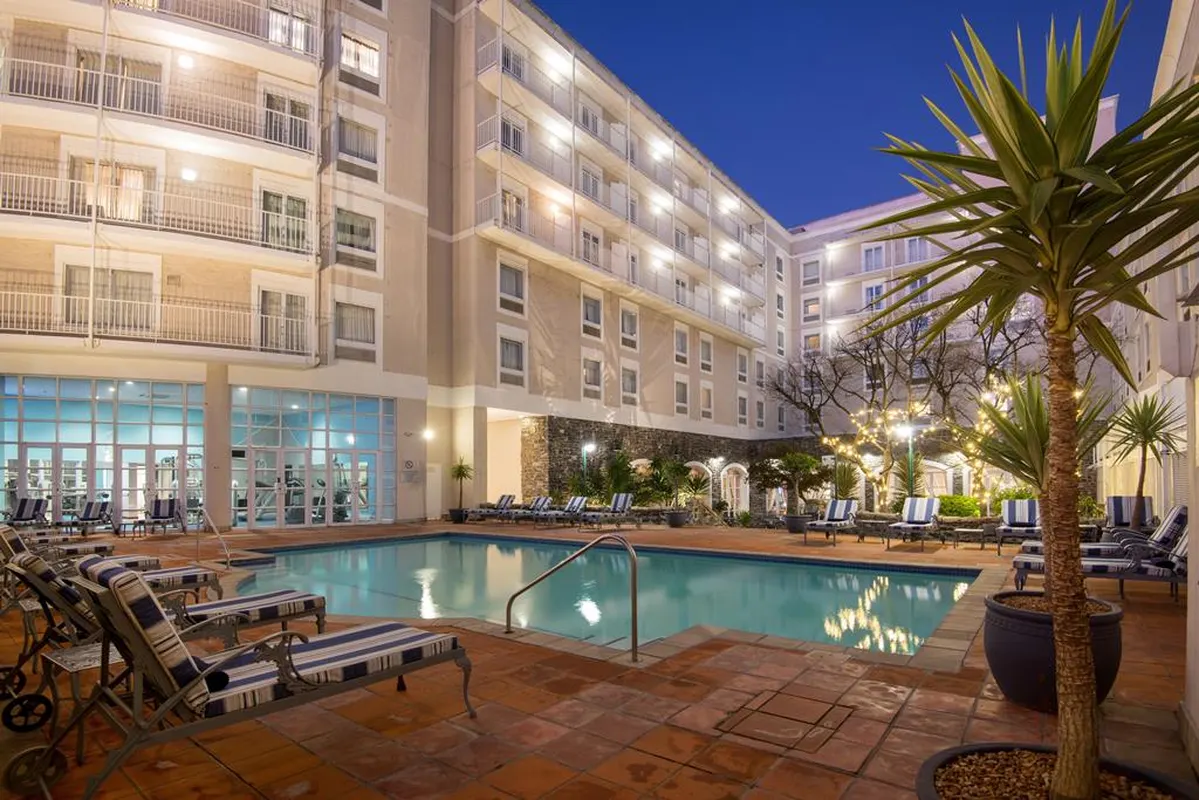 The Commodore — hoofdfoto