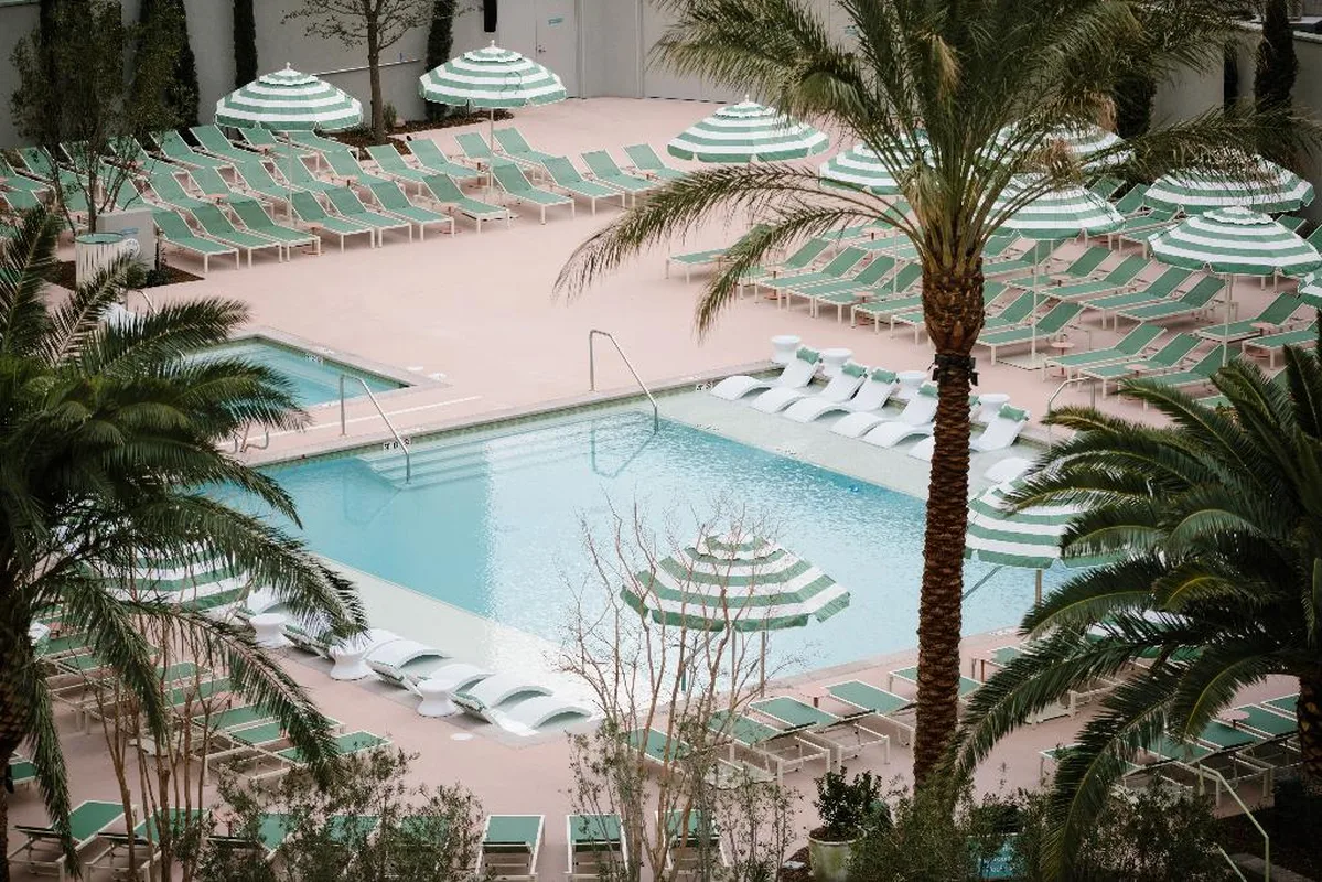 Monte Carlo Hotel, hoofdfoto
