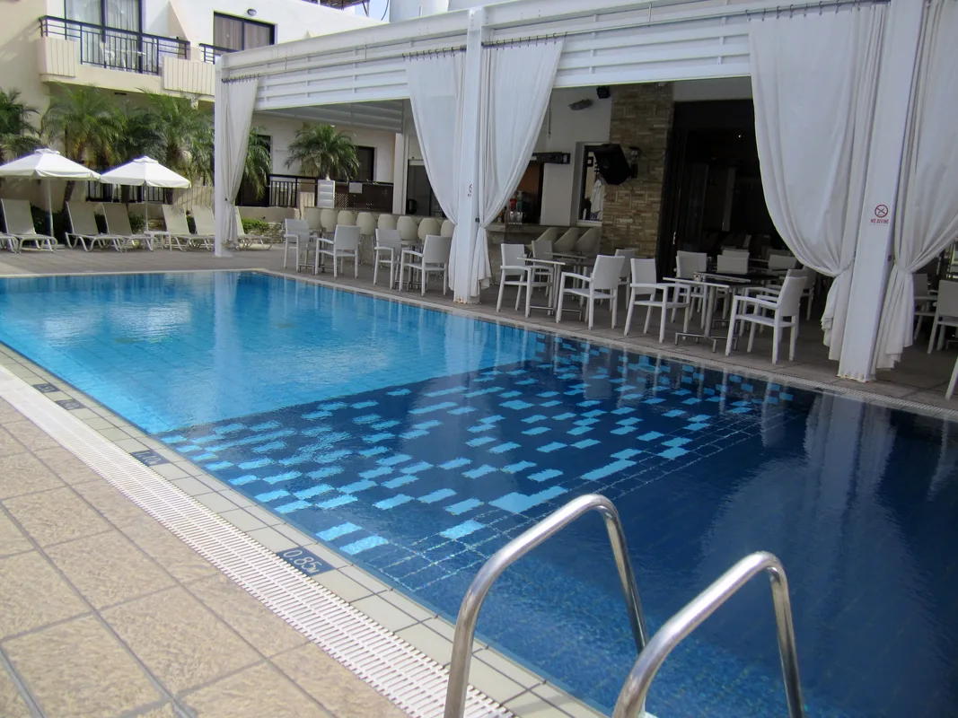 Senator Hotel Apartments, hoofdfoto