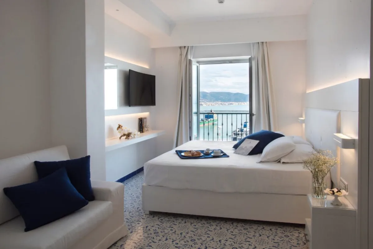 Lloyd's Baia Hotel — hoofdfoto