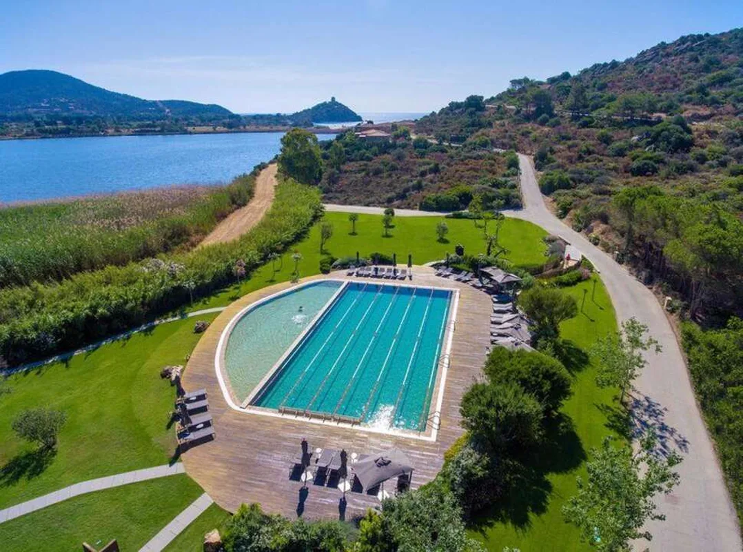 Baia di Chia Resort Sardinia Curio Collection — hoofdfoto