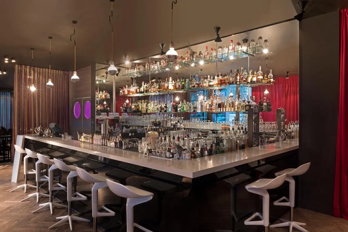 Adina Apartment Hotel Berlin Hackescher Markt — hoofdfoto