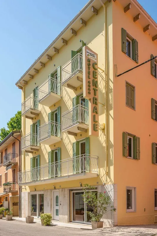 Hotel Centrale Garda — hoofdfoto