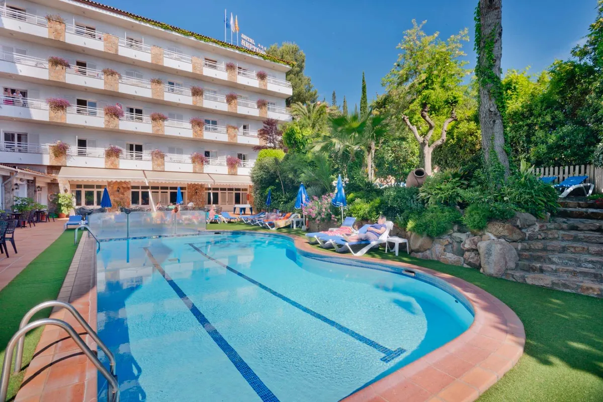 Hotel GHT Neptuno — hoofdfoto