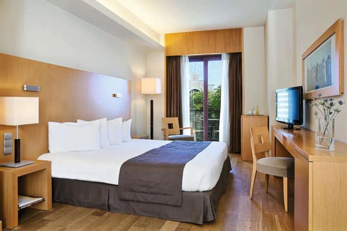Lazart Hotel — hoofdfoto