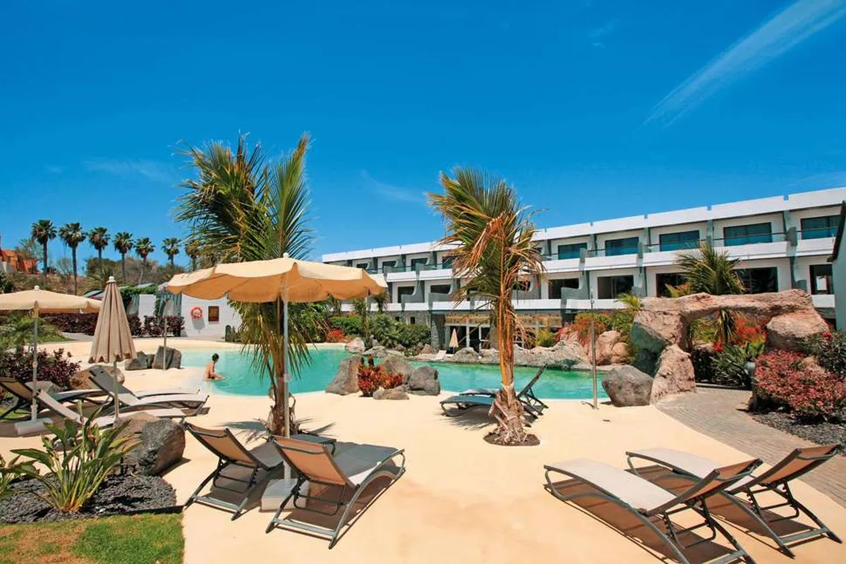 R2 Romantic Fantasia Dreams & Suites Hotel — hoofdfoto