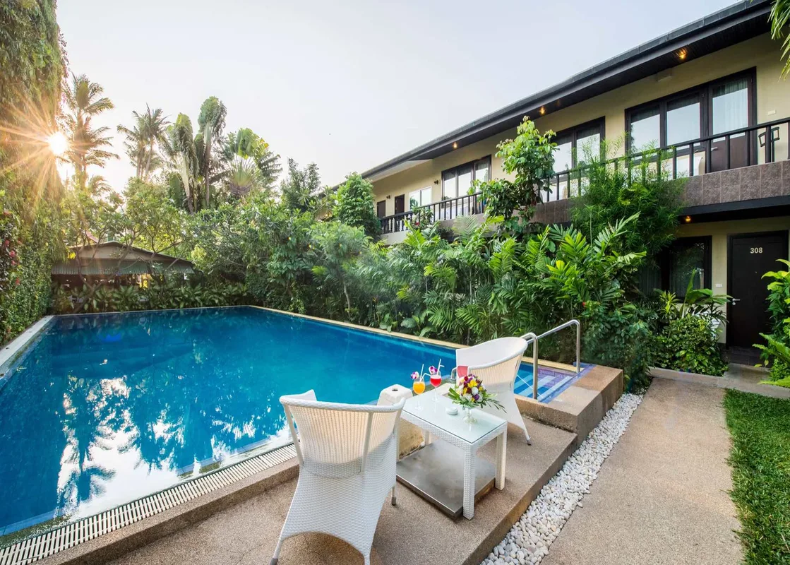 Lokal Phuket — hoofdfoto