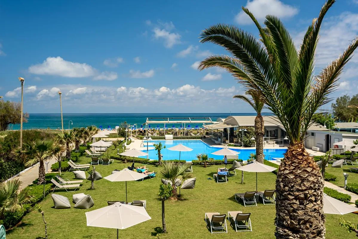 Marinos Beach Hotel — hoofdfoto