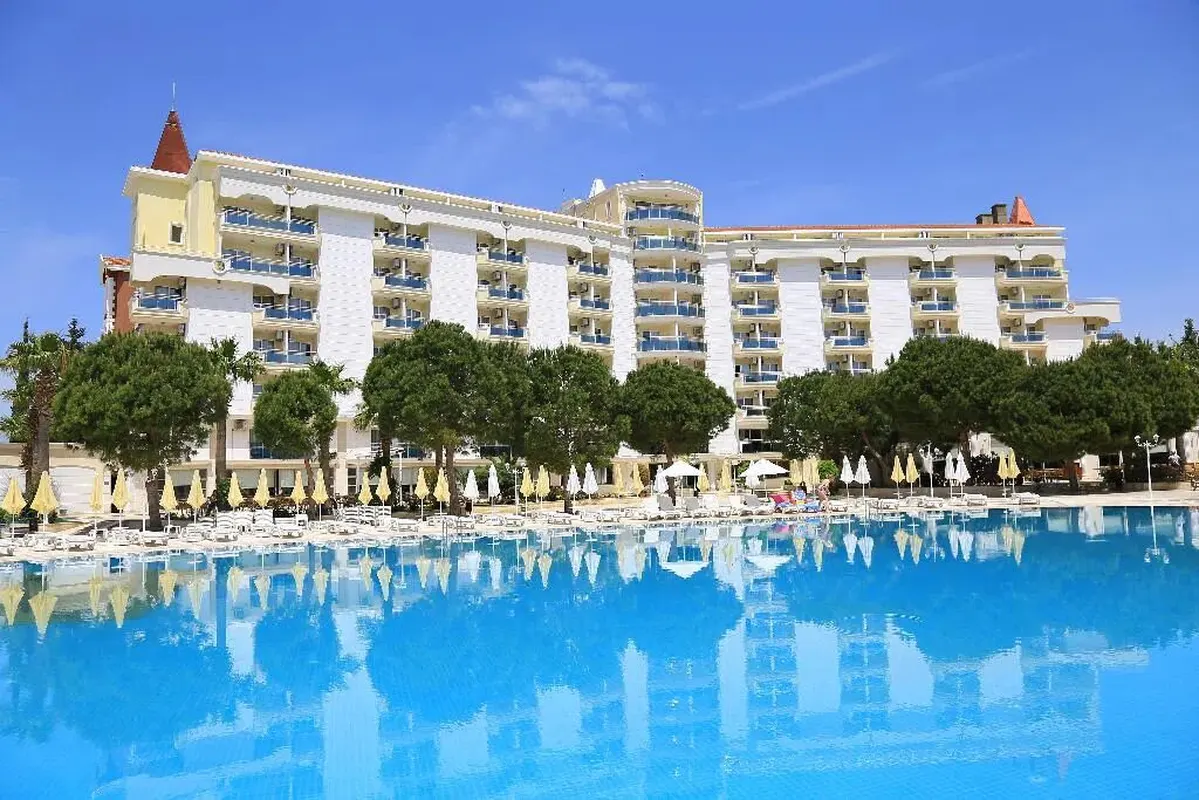 Garden of Sun Hotel — hoofdfoto