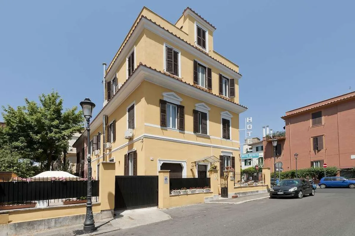 Hotel Infinito — hoofdfoto