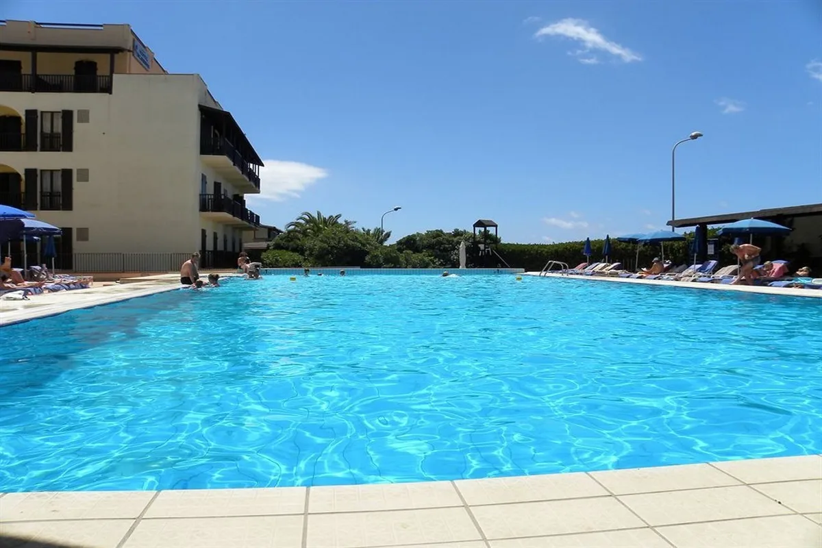 Hotel Calabona — hoofdfoto