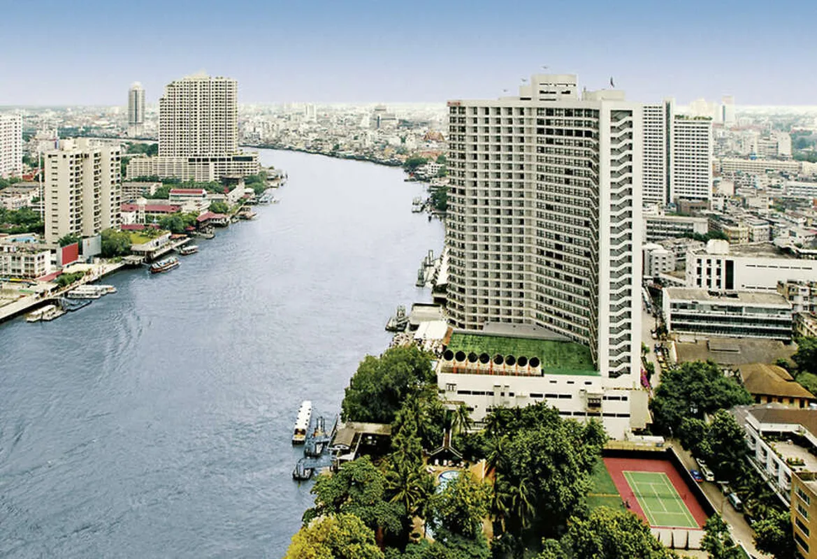 Royal Orchid Sheraton Hotel & Towers — hoofdfoto