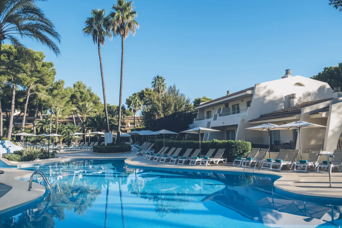 Hotel Iberostar Waves Pinos Park — hoofdfoto