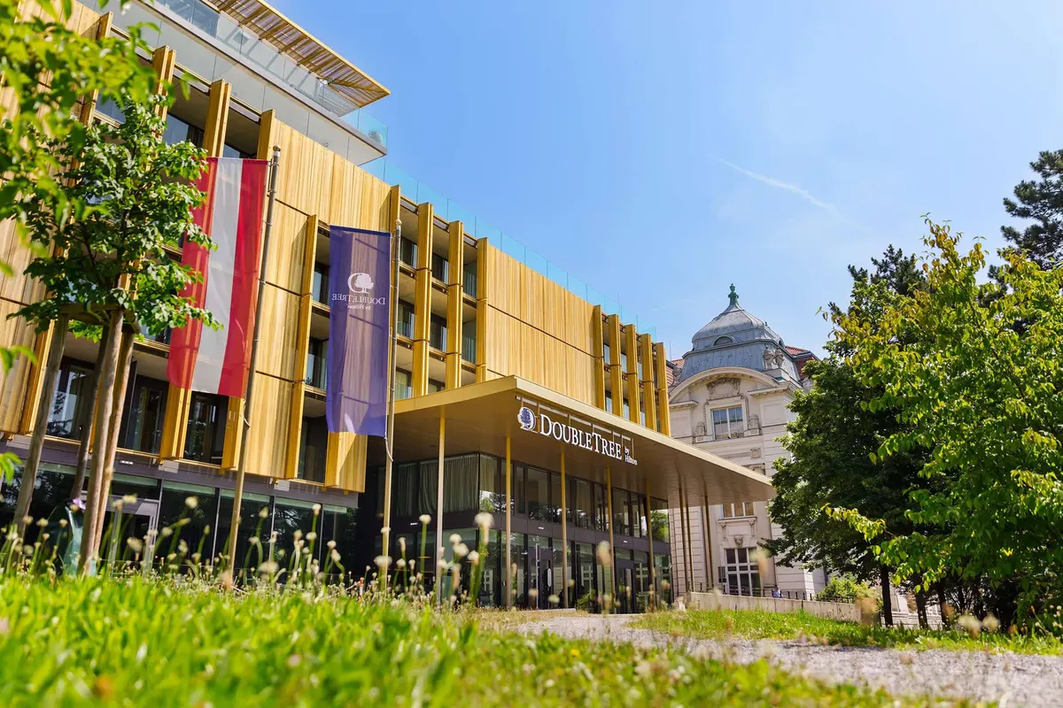 DoubleTree by Hilton Vienna Schonbrunn — hoofdfoto