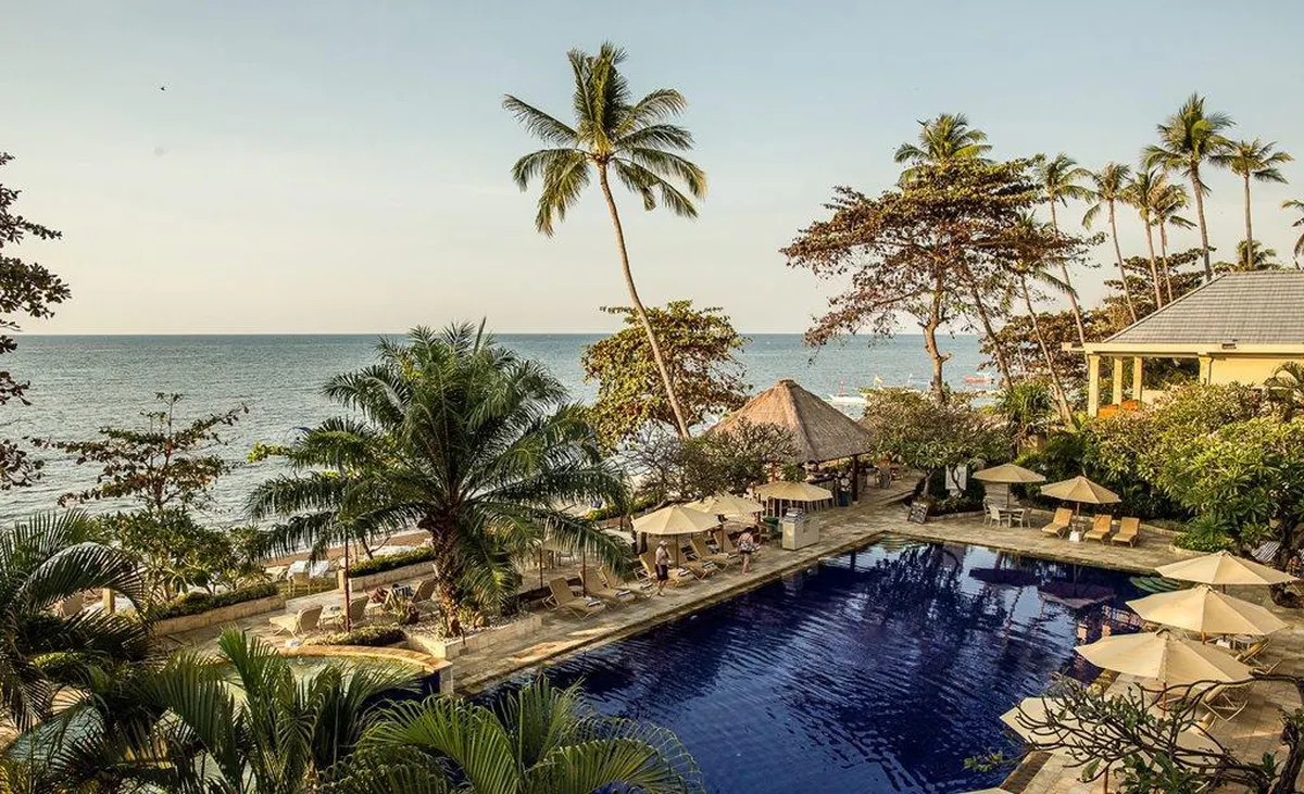 The Lovina — hoofdfoto