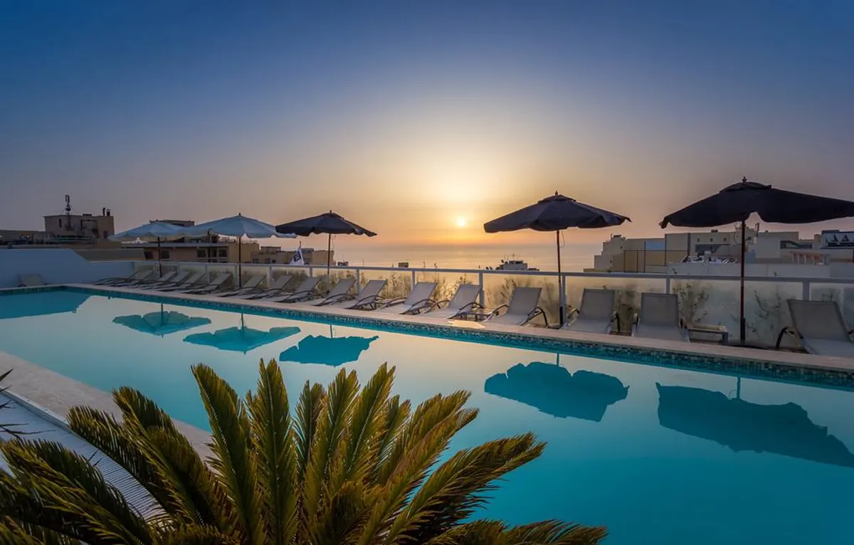 The George Urban Boutique — hoofdfoto