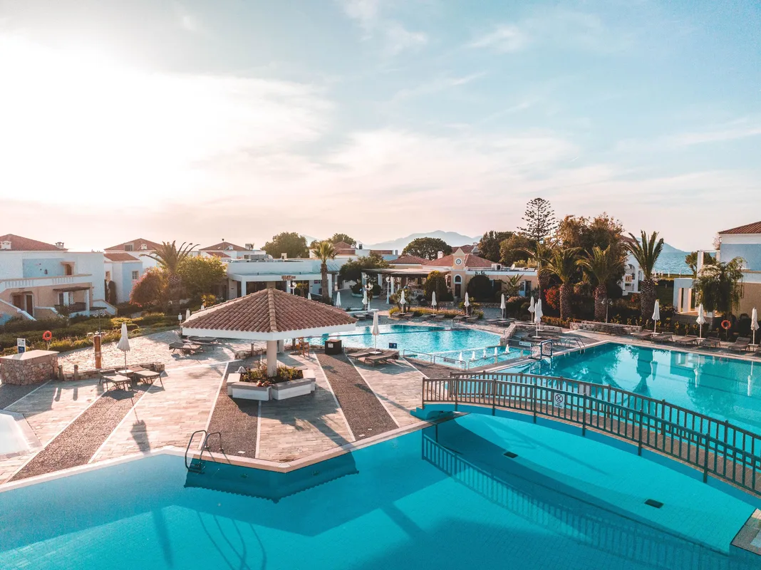 Neptune Luxury Resort, hoofdfoto