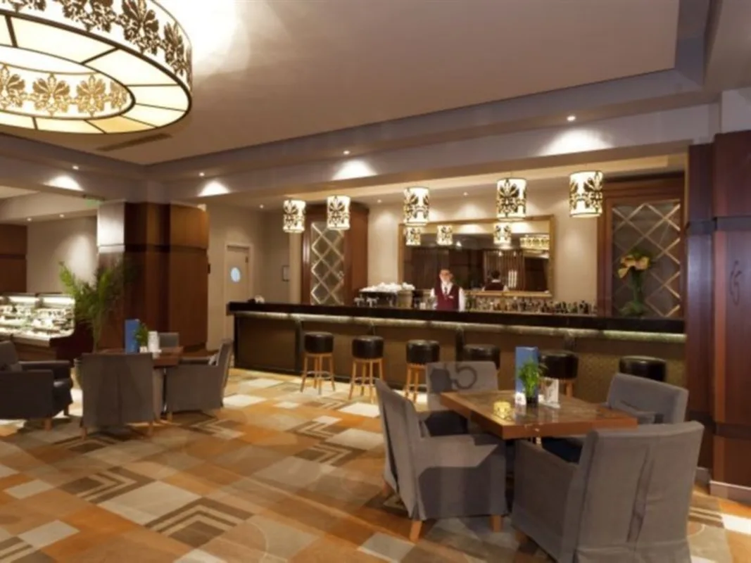 Ramada by Wyndham Sofia City Center — hoofdfoto