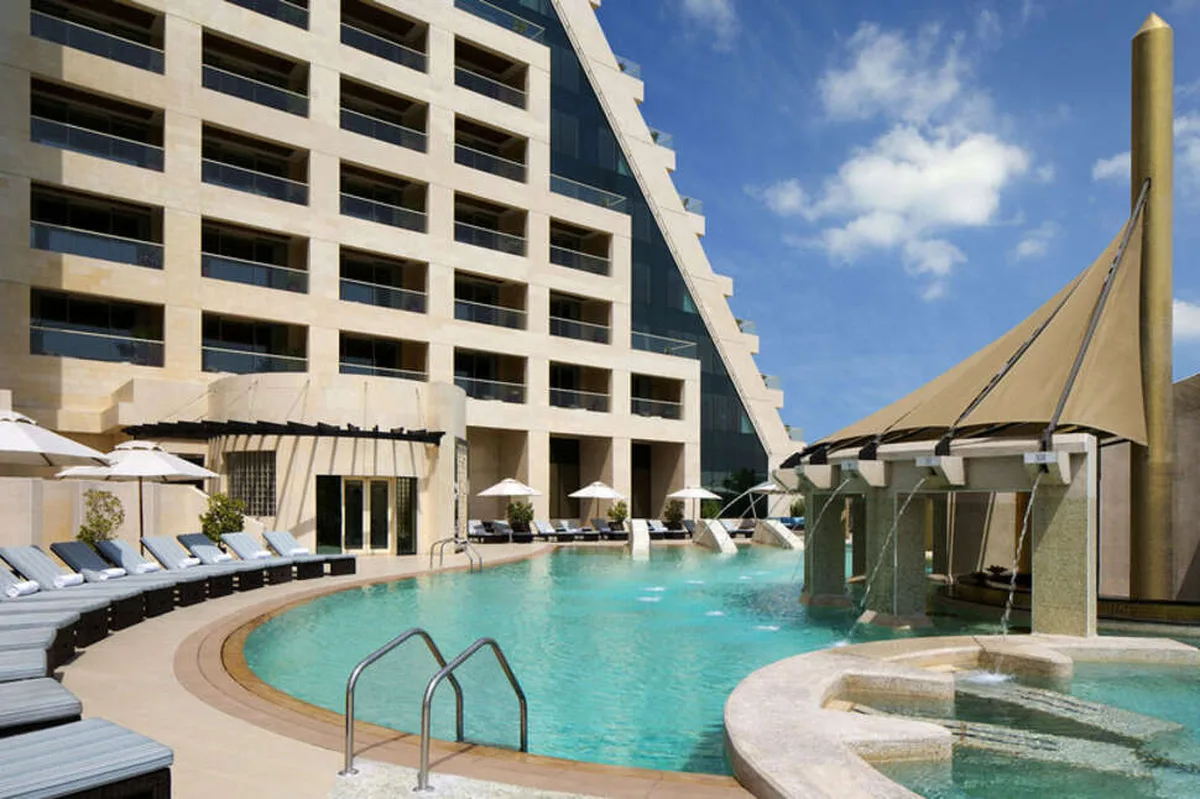 Raffles Dubai — hoofdfoto