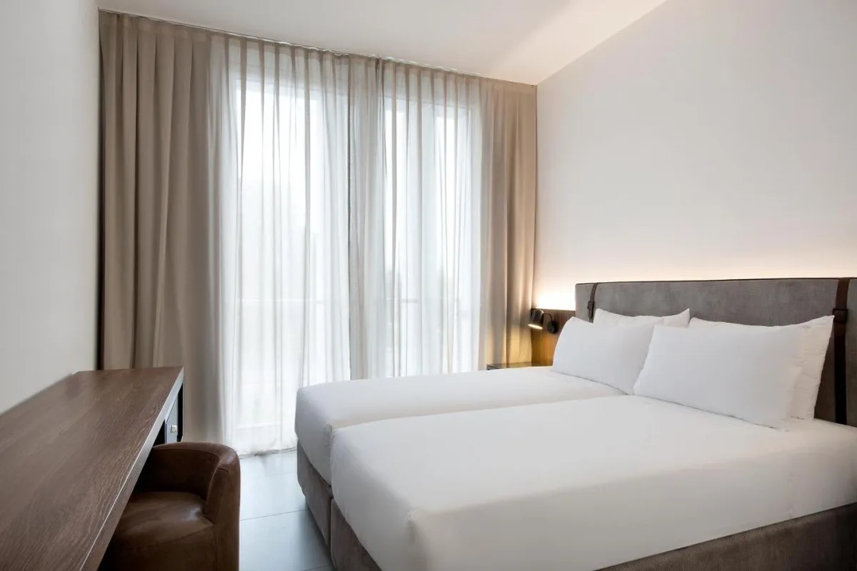 J Hotel, hoofdfoto