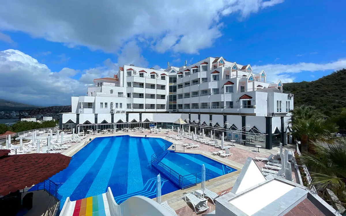 Roseira Beach Resort — hoofdfoto