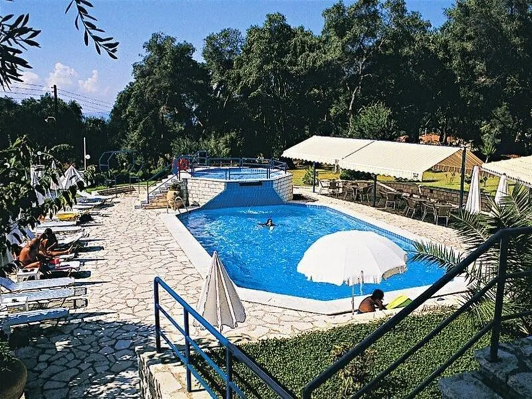 Adams Hotel Parga — hoofdfoto